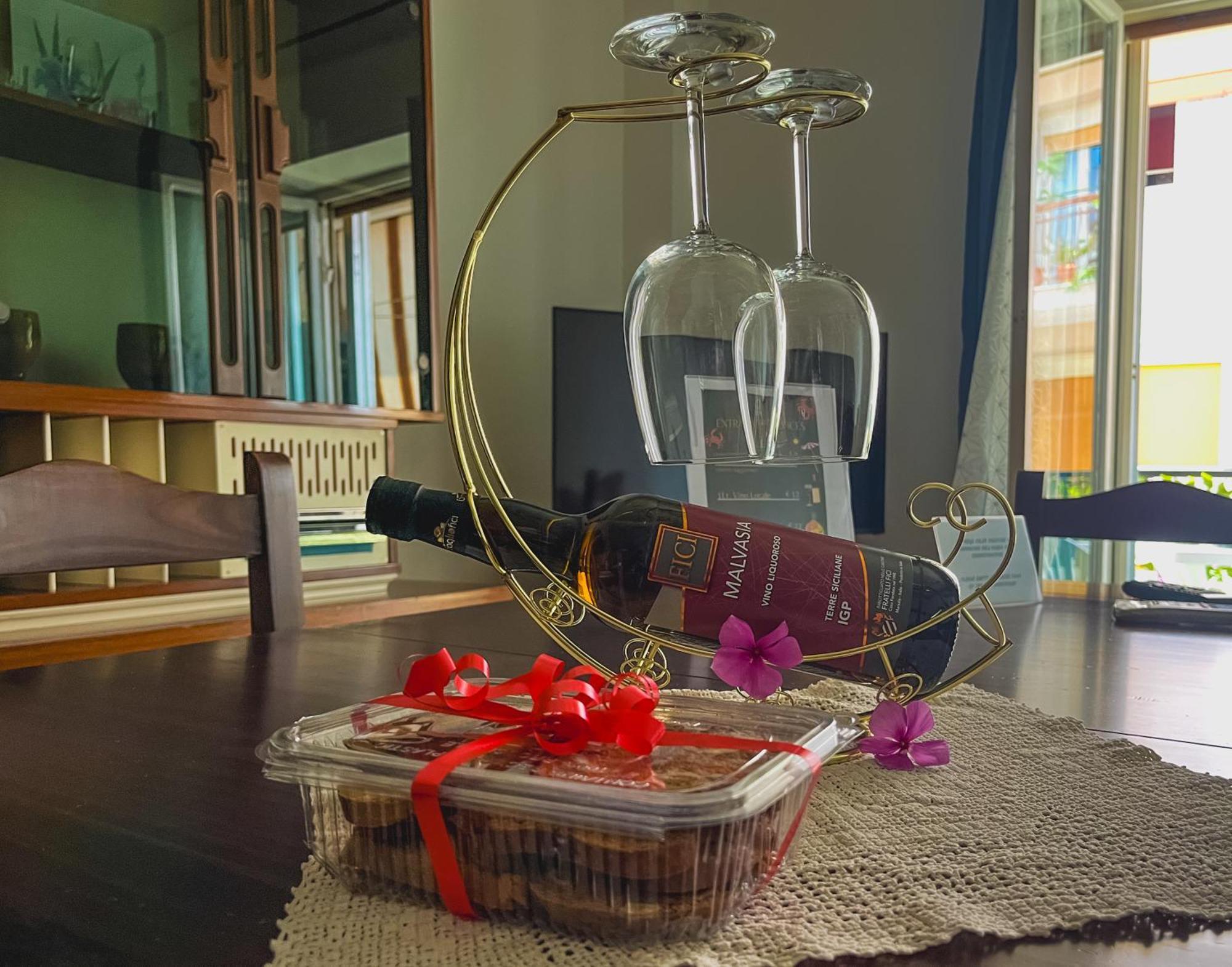 Apartment Seaview Terrace Apartment Relax & Comfort In Milazzo, Ture'S Home *